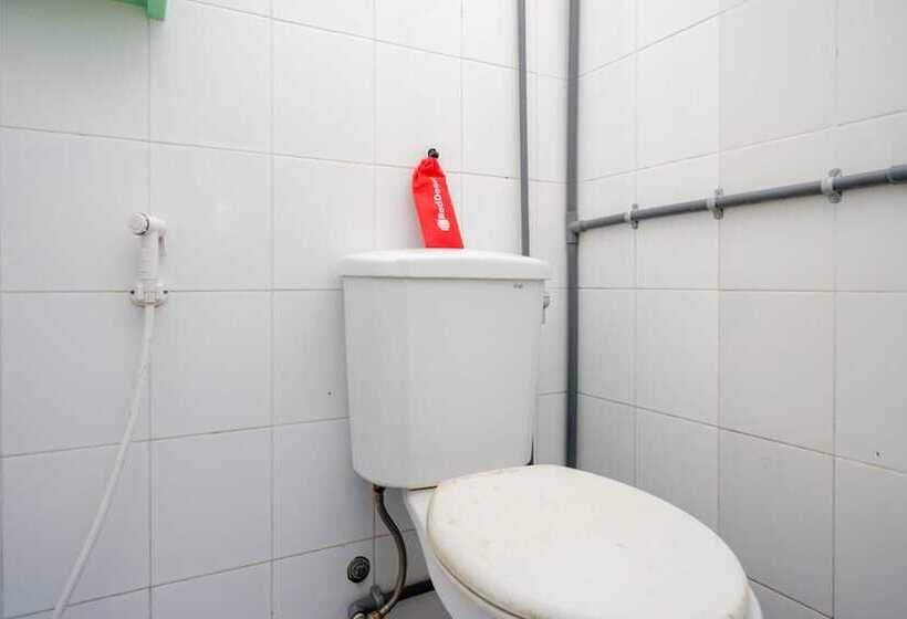 פנסיון Reddoorz Syariah Near Sekuro Beach Jepara