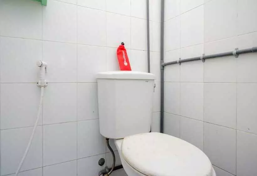 Majatalo Reddoorz Syariah Near Sekuro Beach Jepara