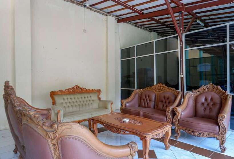 פנסיון Reddoorz Syariah Near Sekuro Beach Jepara