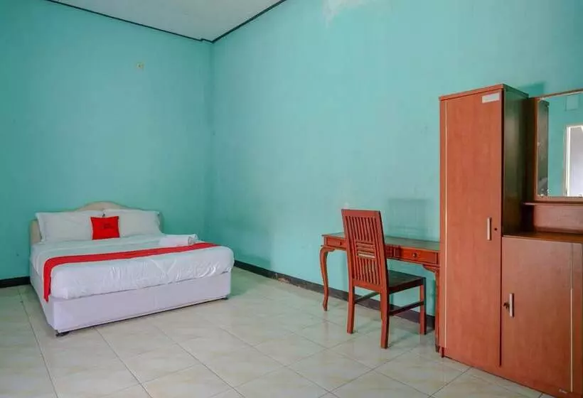 Majatalo Reddoorz Syariah Near Sekuro Beach Jepara