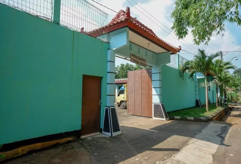 Majatalo Reddoorz Syariah Near Sekuro Beach Jepara
