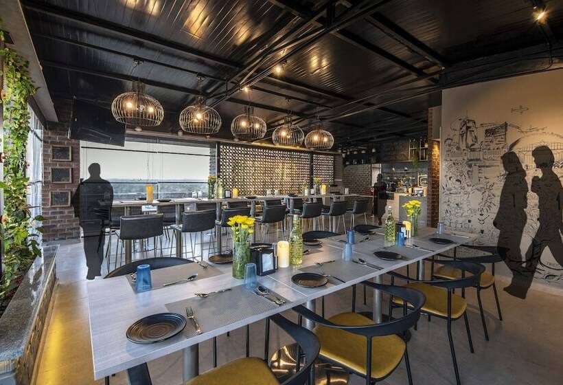 هتل Avora Tree By Rivido