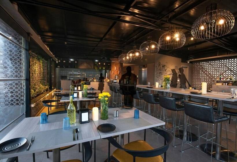 هتل Avora Tree By Rivido