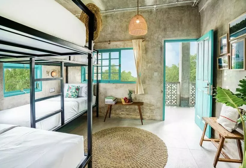 Kosta Hostel Berawa