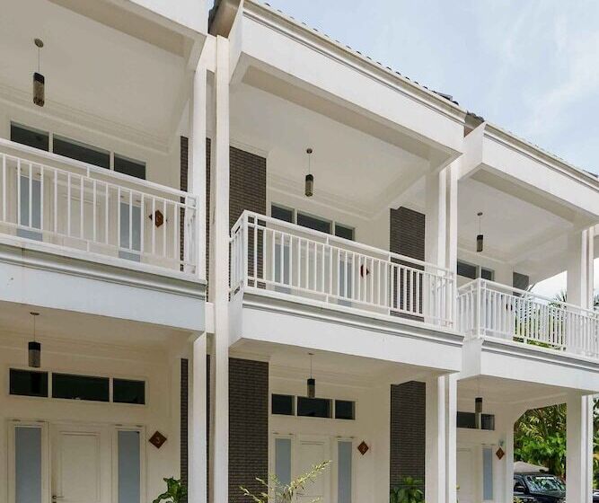 پانسیون Reddoorz Premium @ The Heritage Bukit Lawang