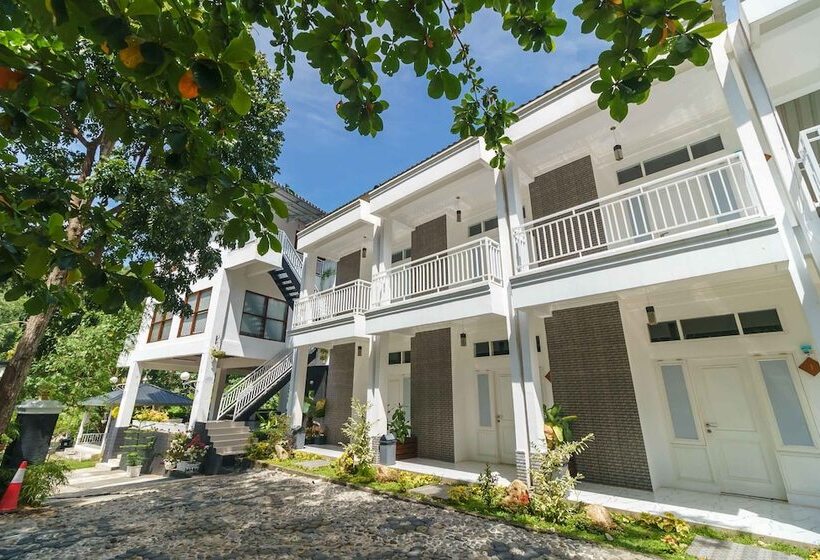 پانسیون Reddoorz Premium @ The Heritage Bukit Lawang