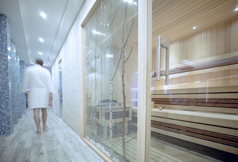 Sky Cabin Apartments