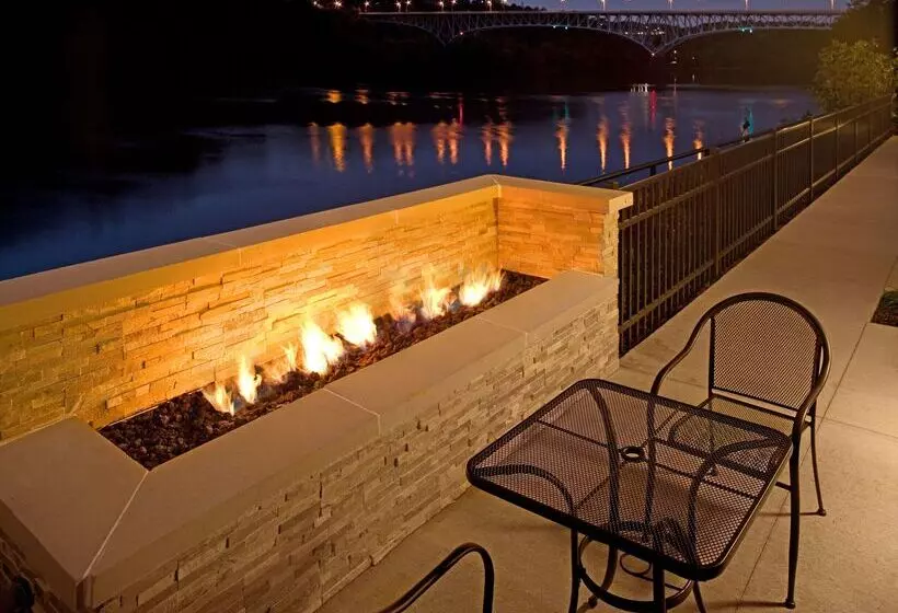 Hampton Inn & Suites Pittsburgh/waterfrontwest Homestead