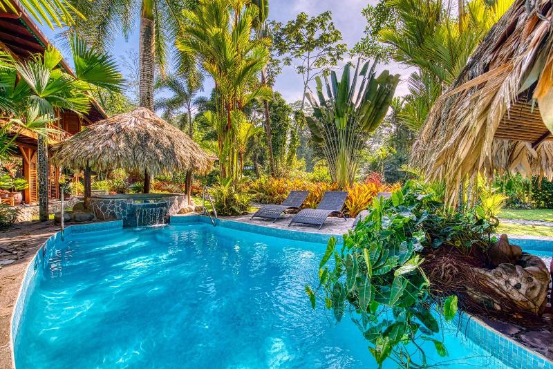 هتل Banana Azul Adults Only