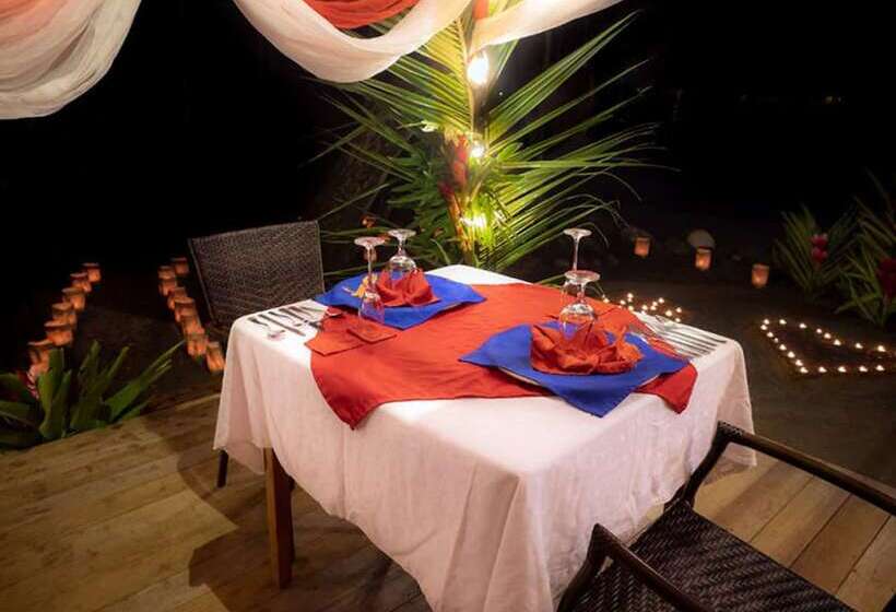 هتل Banana Azul Adults Only