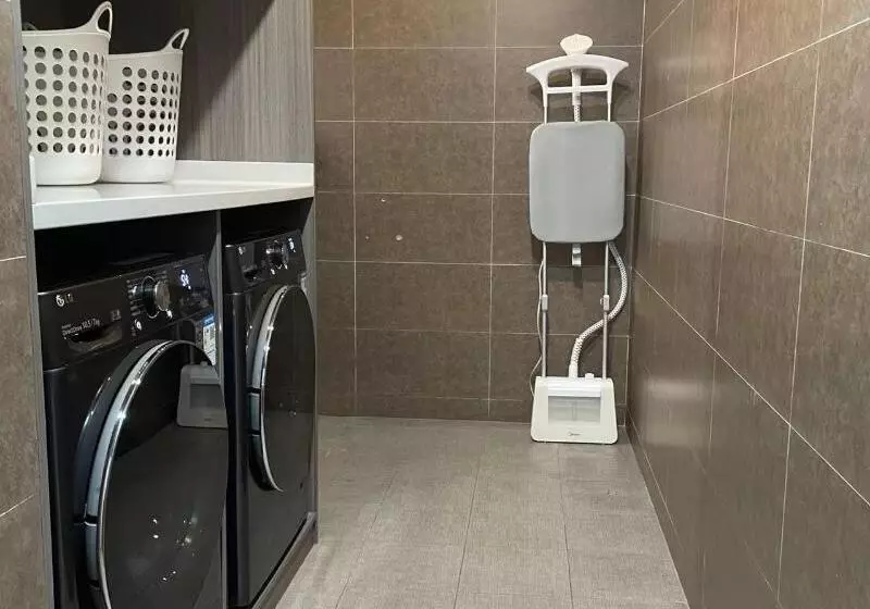 בית מלון כפרי Hanting Guangzhou Dongshankou Metro Station