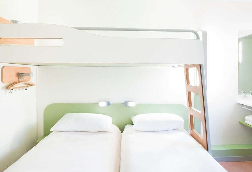 هتل Ibis Budget Paris Porte De Montmartre