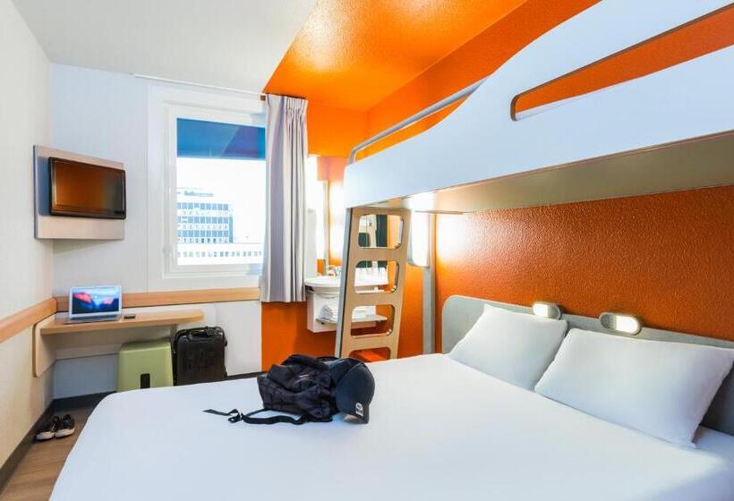 هتل Ibis Budget Paris Porte De Montmartre