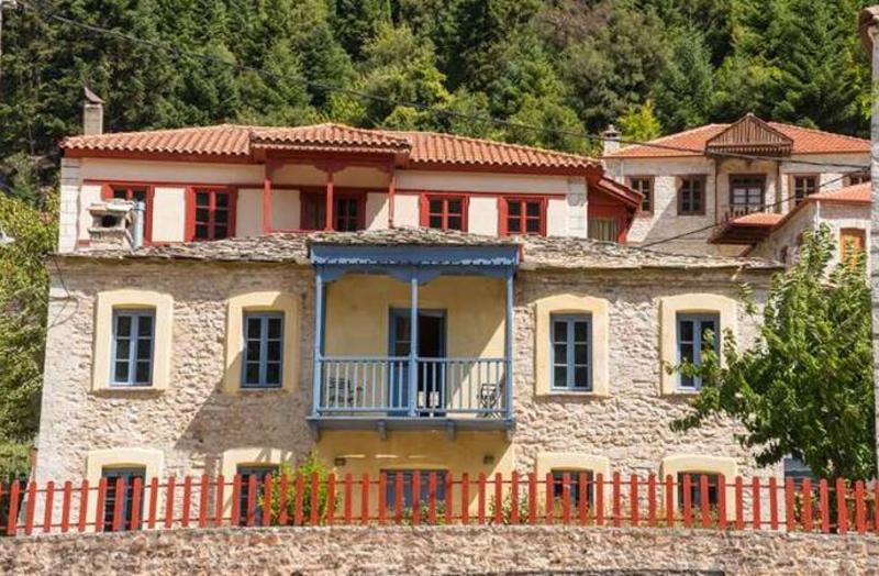 ホテル Koryshades Village