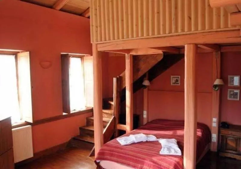 酒店 Koryshades Village