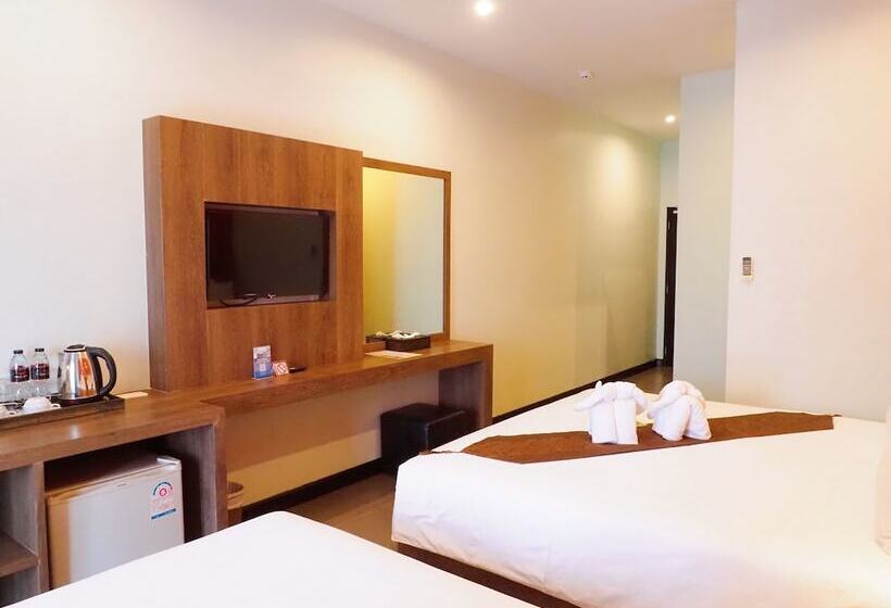 Meir Jarr Hotel Patong