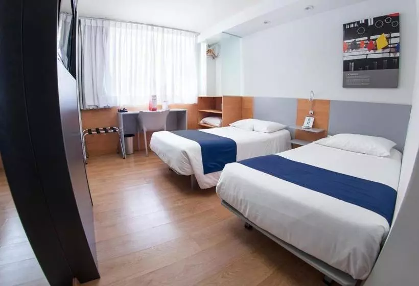 هتل Orpheo Express