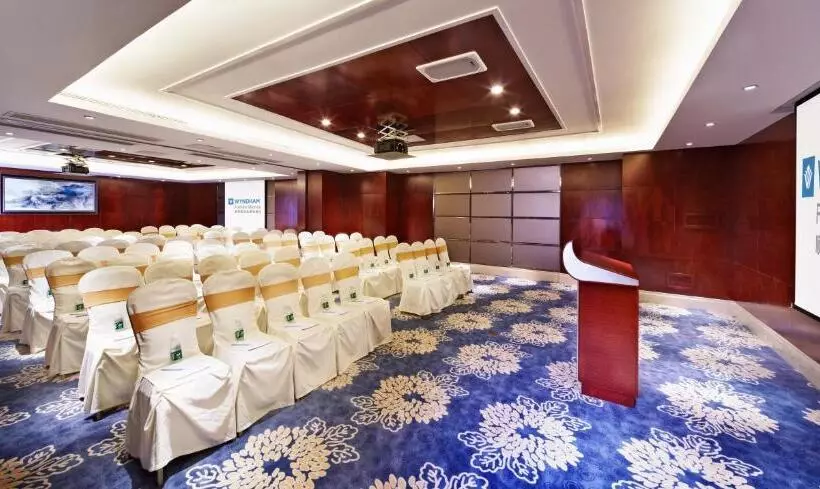 Отель Wyndham Foshan Shunde