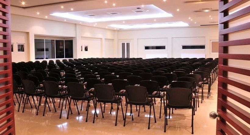 ホテル Wyndham Garden Villavicencio