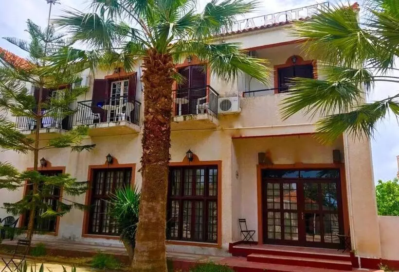 Miranta Hotel   Apartments & Studios