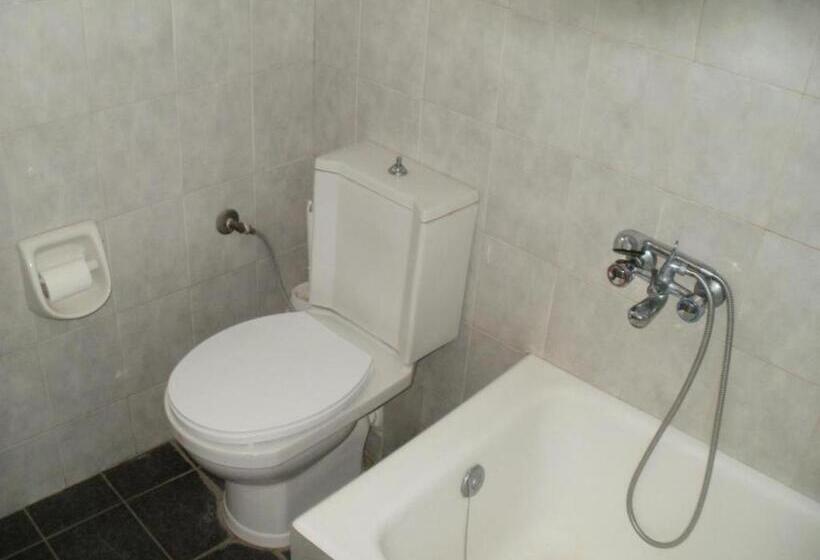 Miranta Hotel Apartments & Studios