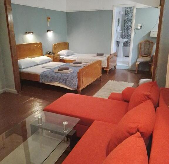 Miranta Hotel Apartments & Studios