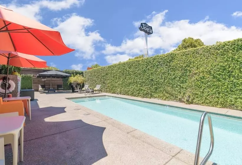 The Greens Hotel On Del Paso