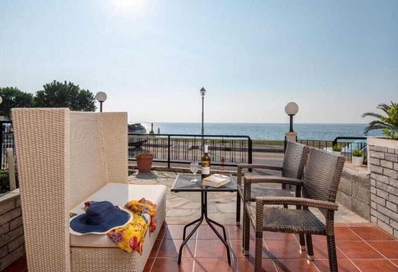 Toroni Blue Sea Hotel & Spa