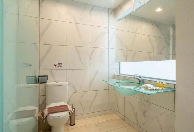 Toroni Blue Sea Hotel & Spa