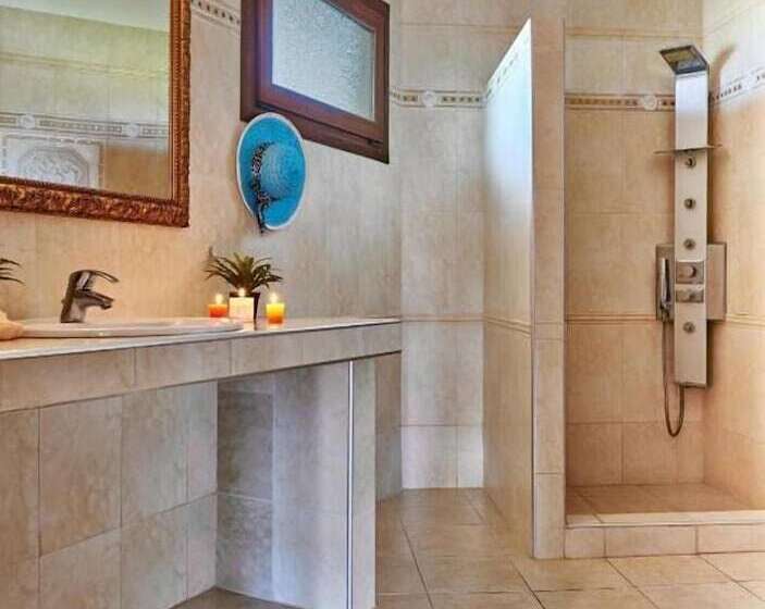 Toroni Blue Sea Hotel & Spa