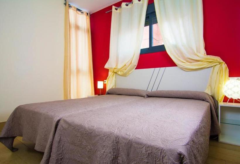 Apartamentos 16:9 Playa Suites