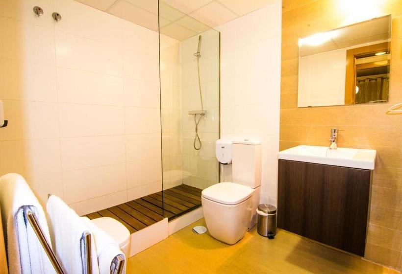 Apartamentos 16:9 Playa Suites