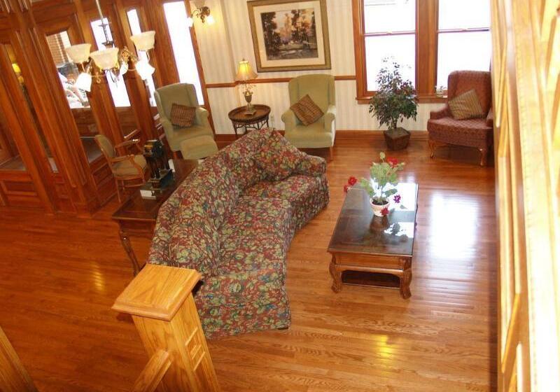 Country Inn & Suites By Radisson, St Charles Historic District