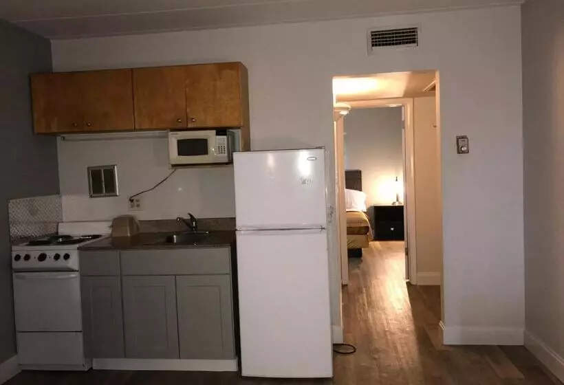 ホテル Belmont Inn & Suites Virginia Beach