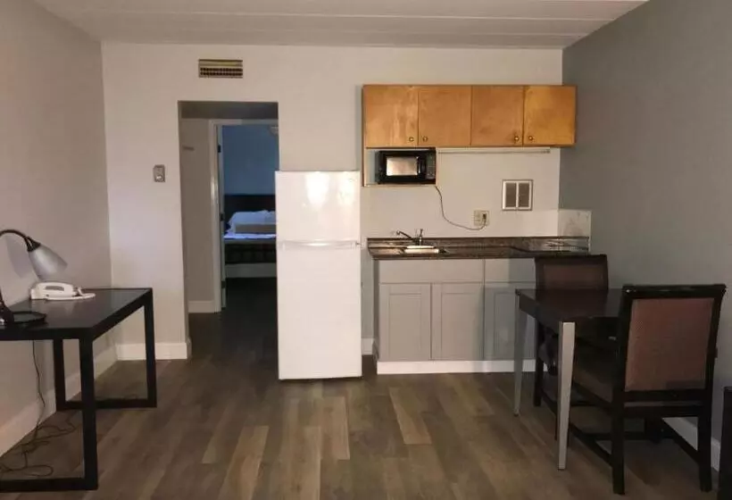 ホテル Belmont Inn & Suites Virginia Beach