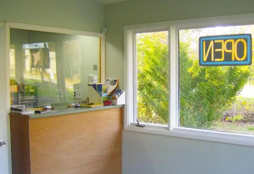 酒店 Country Place Inn And Suites