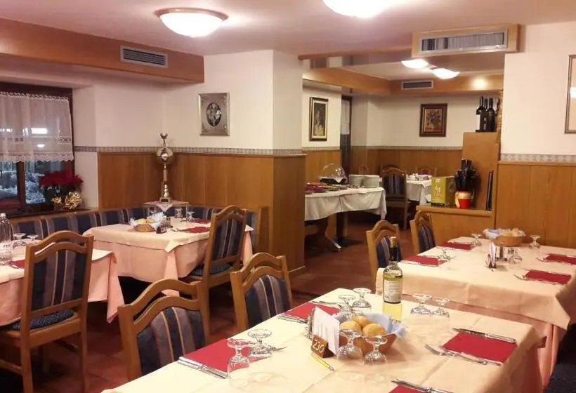 Hotel Edelweiss