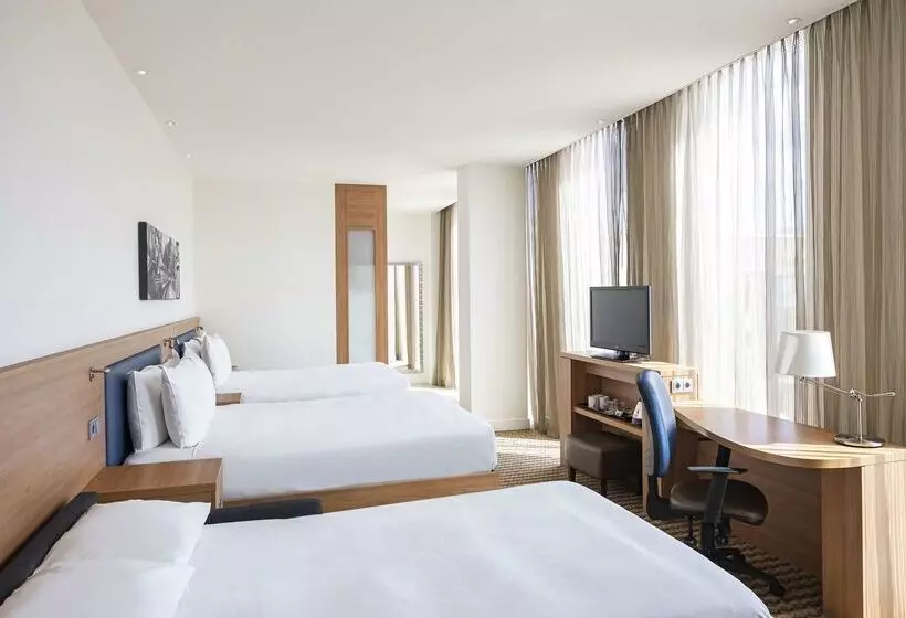 هتل Hampton By Hilton Amsterdam / Arena Boulevard
