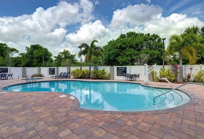 호텔 Hampton Inn & Suites Tampa Northwest/oldsmar