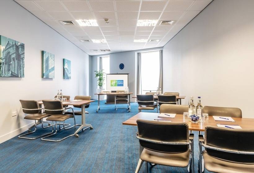 酒店 Holiday Inn Express Birmingham   Snow Hill, An Ihg