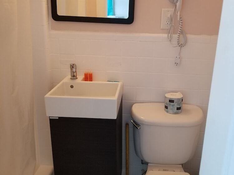 בית מלון כפרי Jones Beach