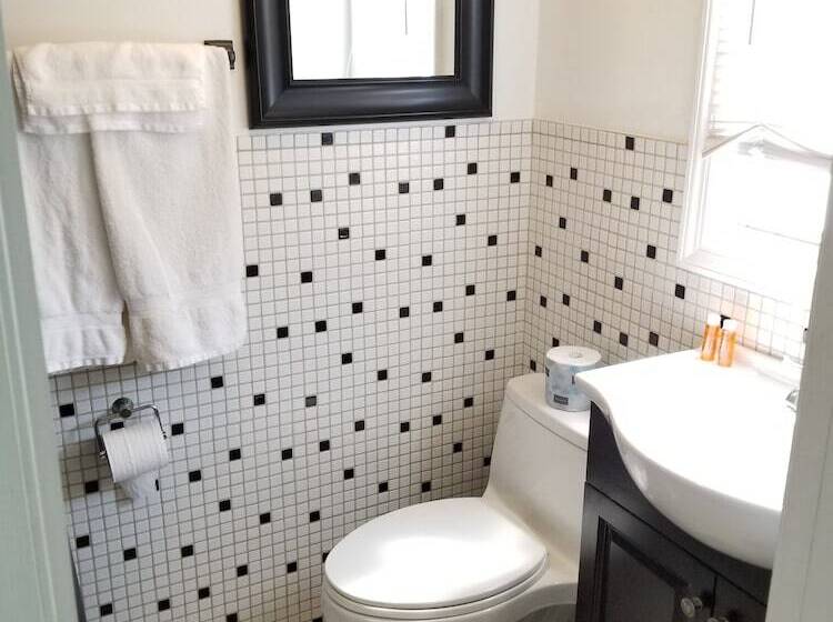 בית מלון כפרי Jones Beach