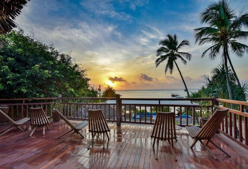 ホテル Kena Beach