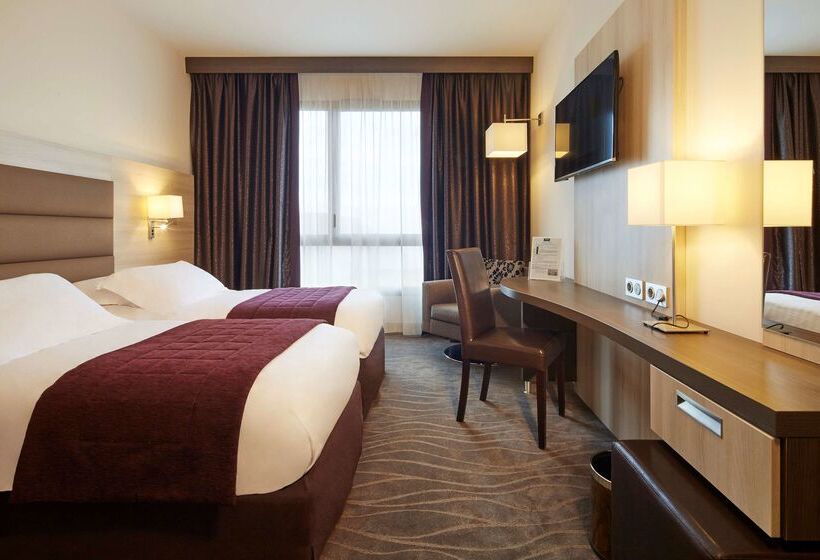 Kyriad Prestige Lyon Est   Saint Priest Eurexpo Hotel And Spa