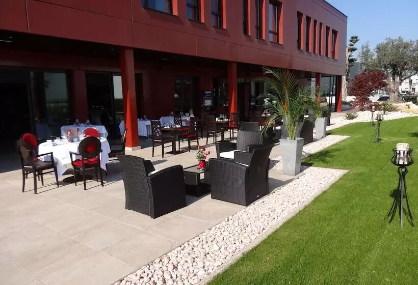 Kyriad Prestige Lyon Est Saint Priest Eurexpo Hotel And Spa