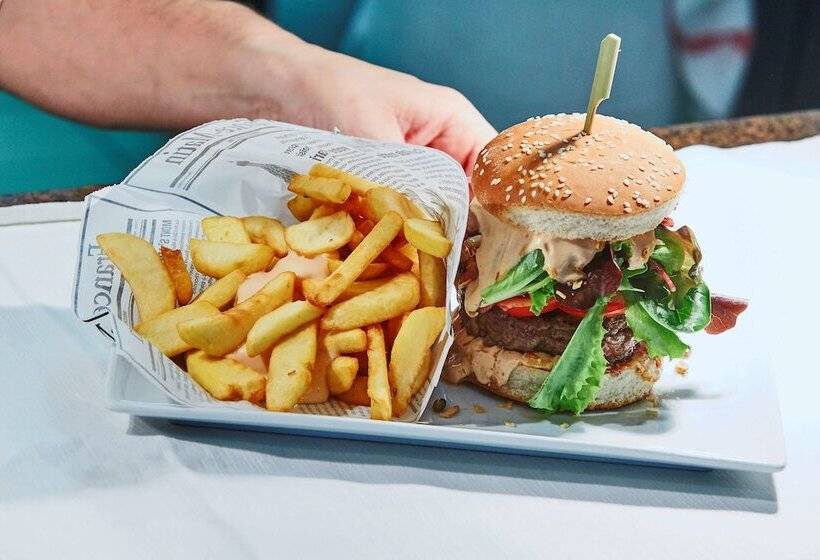 Kyriad Prestige Lyon Est   Saint Priest Eurexpo Hotel And Spa