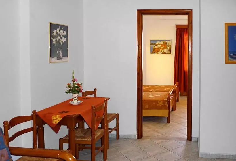 هتل Nereides Apartments