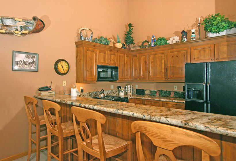 Отель One Breckenridge Place Townhomes