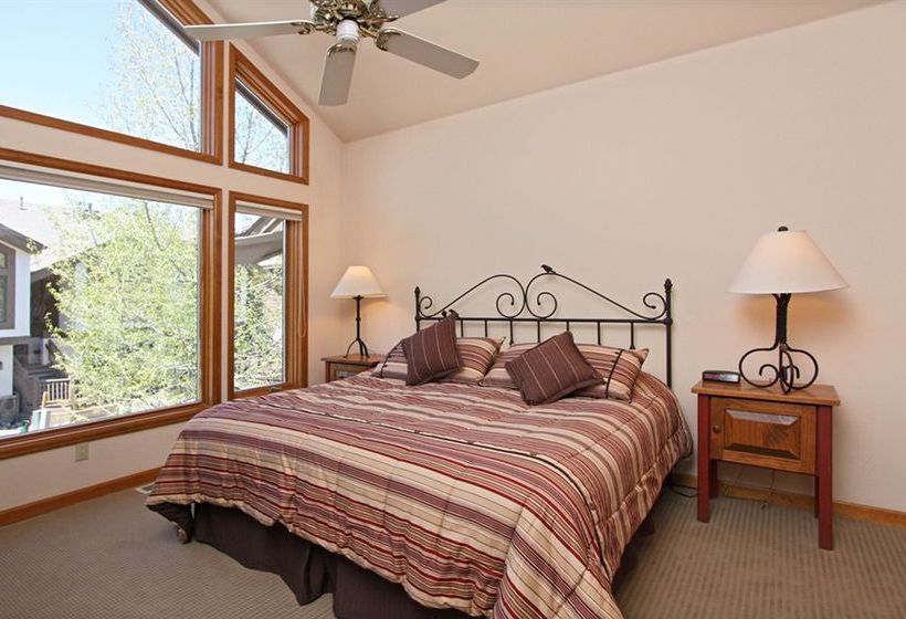 Отель One Breckenridge Place Townhomes
