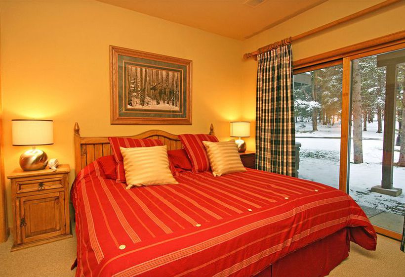 Отель One Breckenridge Place Townhomes